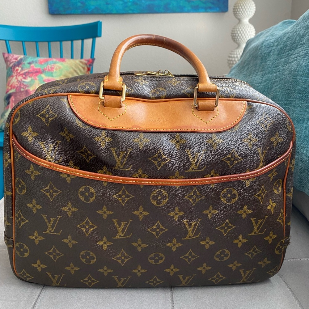 Louis Vuitton Deauville Monogram Canvas
